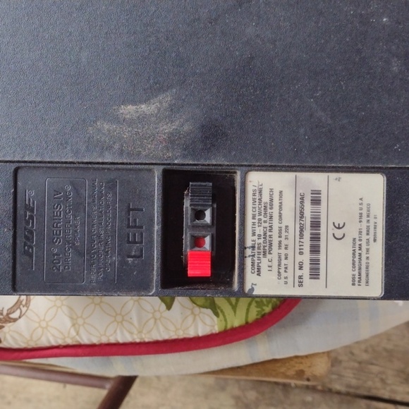 Bose Black Stereo Speaker - Picture 2 of 2